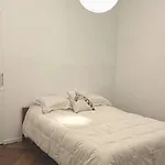 Cálido apartamento a 8 cuadras del mar y a 3 de 18 Julio Hay una gatita