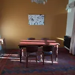 Apartamento De Estilo En Edificio Patrimonial