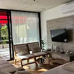 Apartamento De Lujo En Pocitos - Rambla - Playa - Shopping - Wtc