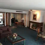 Crystal Palace Hotel