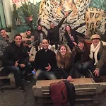 Habemus Hostel
