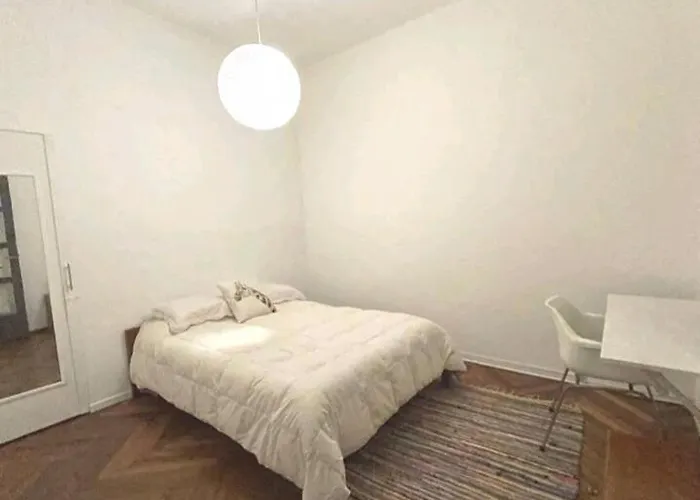 Cálido apartamento a 8 cuadras del mar y a 3 de 18 Julio Hay una gatita