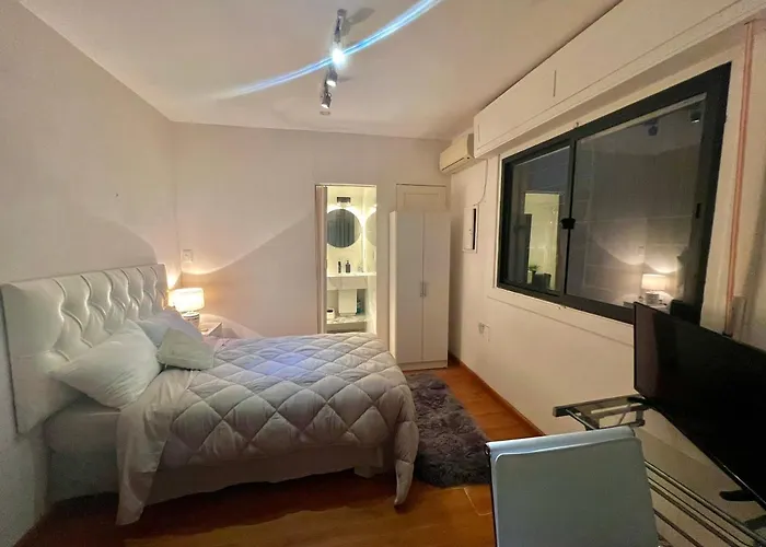 Habitacion En Carrasco, Cerca Del Aeropuerto