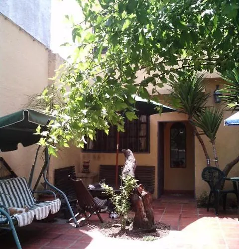 Habitación c/ baño privado. Ideal estudiantes/viajeros