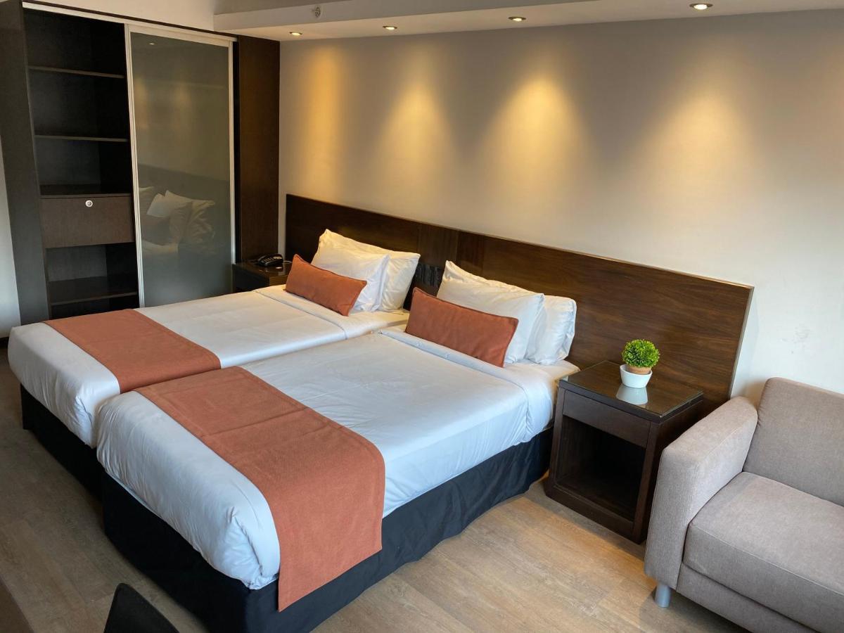 Crystal Tower Hotel 4*