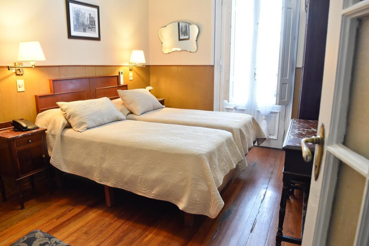 Hotel Palacio 2* Montevideu