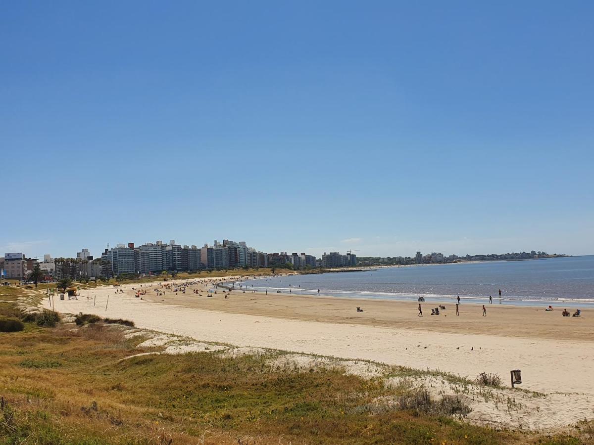 Apartamento Modern First Line Beach Uy