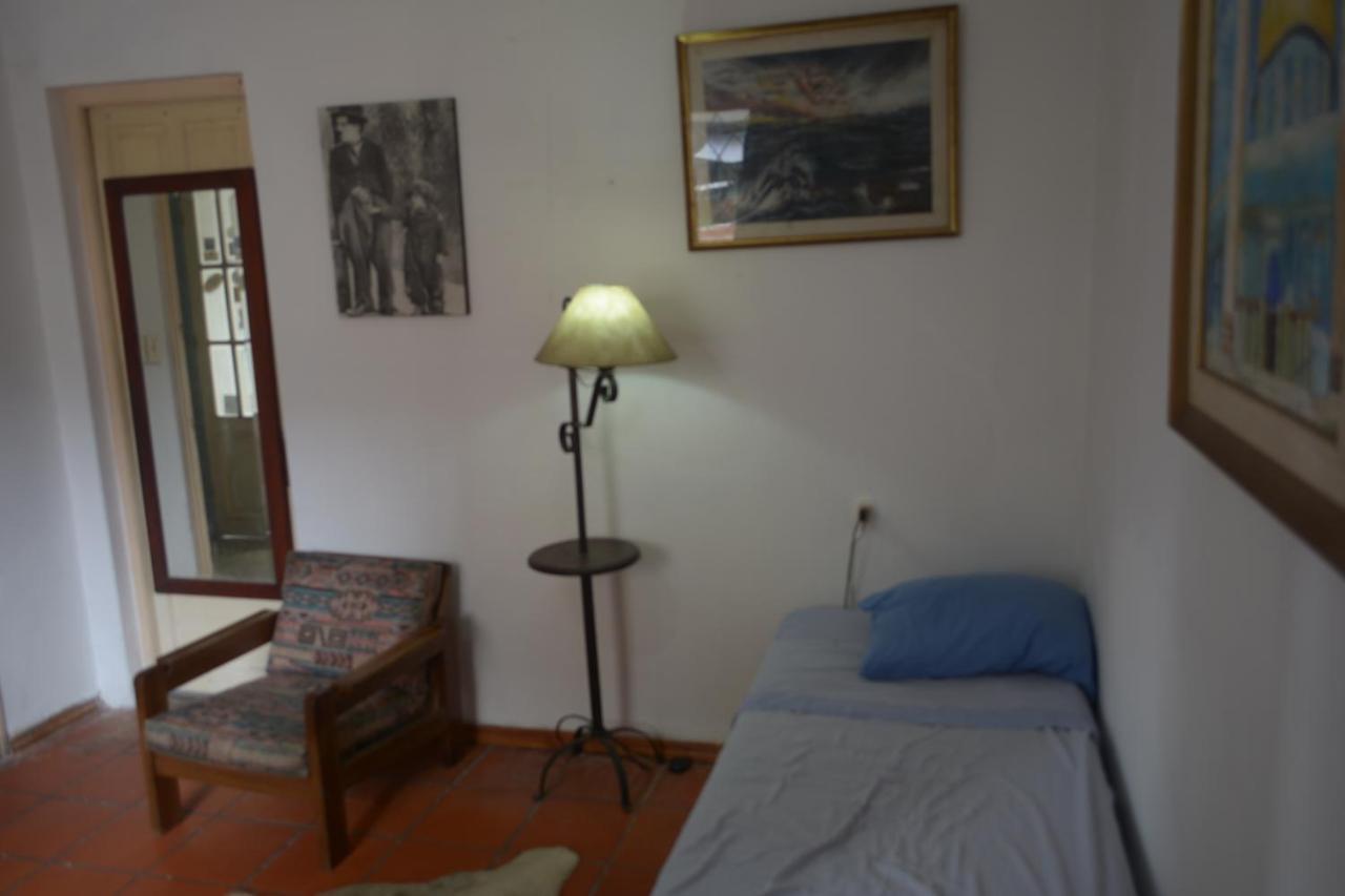Habitación en casa particular With Big Garden *