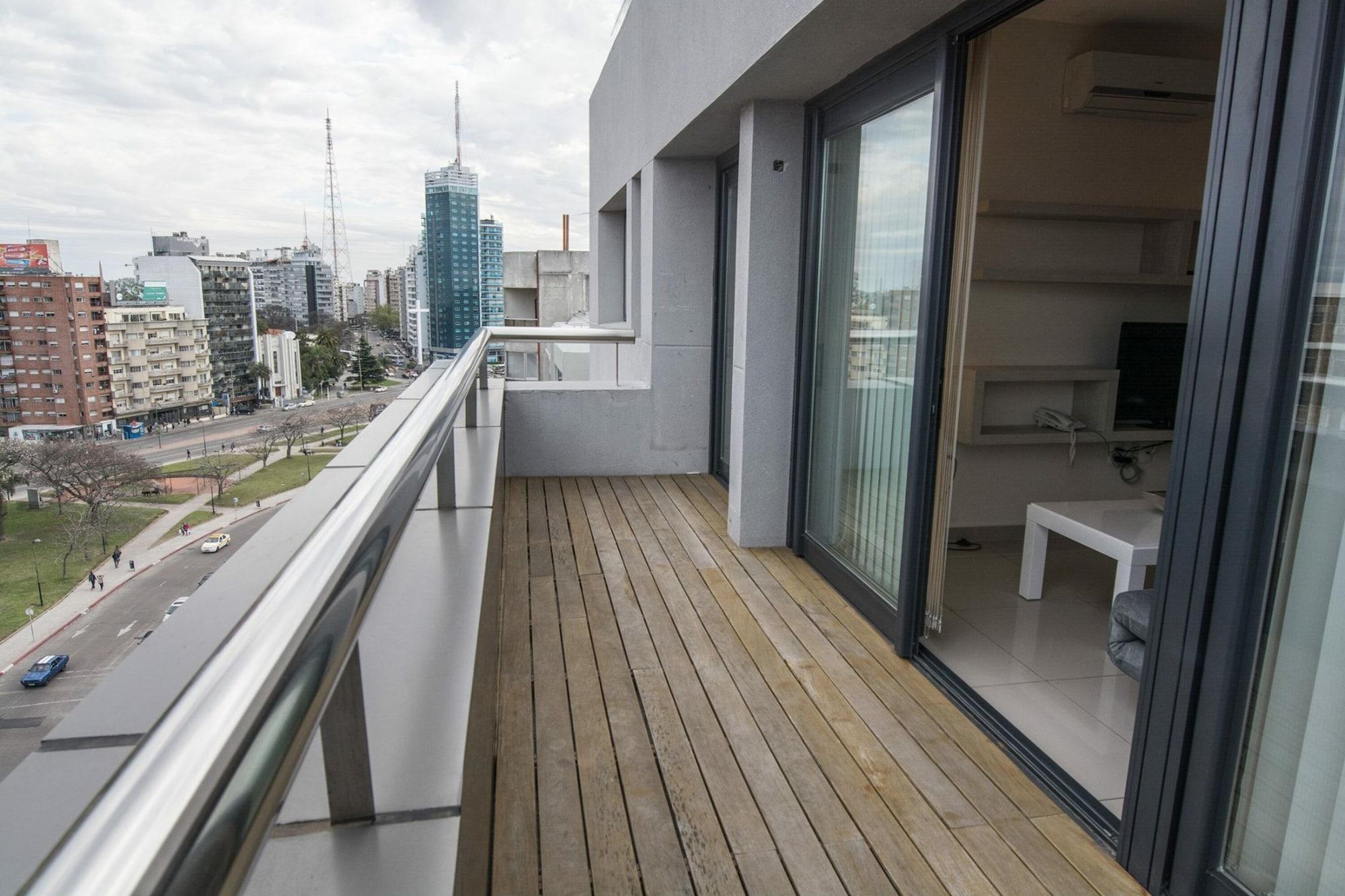 Mercosur Universitas Aparthotel 4*