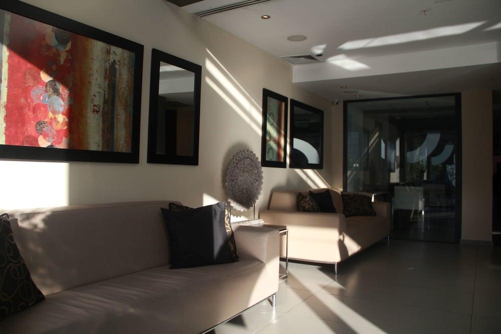 Mercosur Universitas Aparthotel 4*