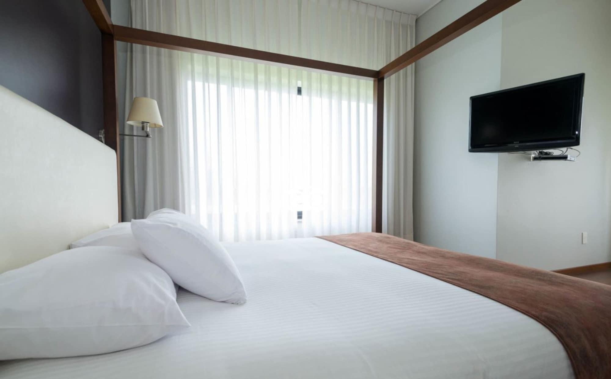 Hotel Regency Park 4*
