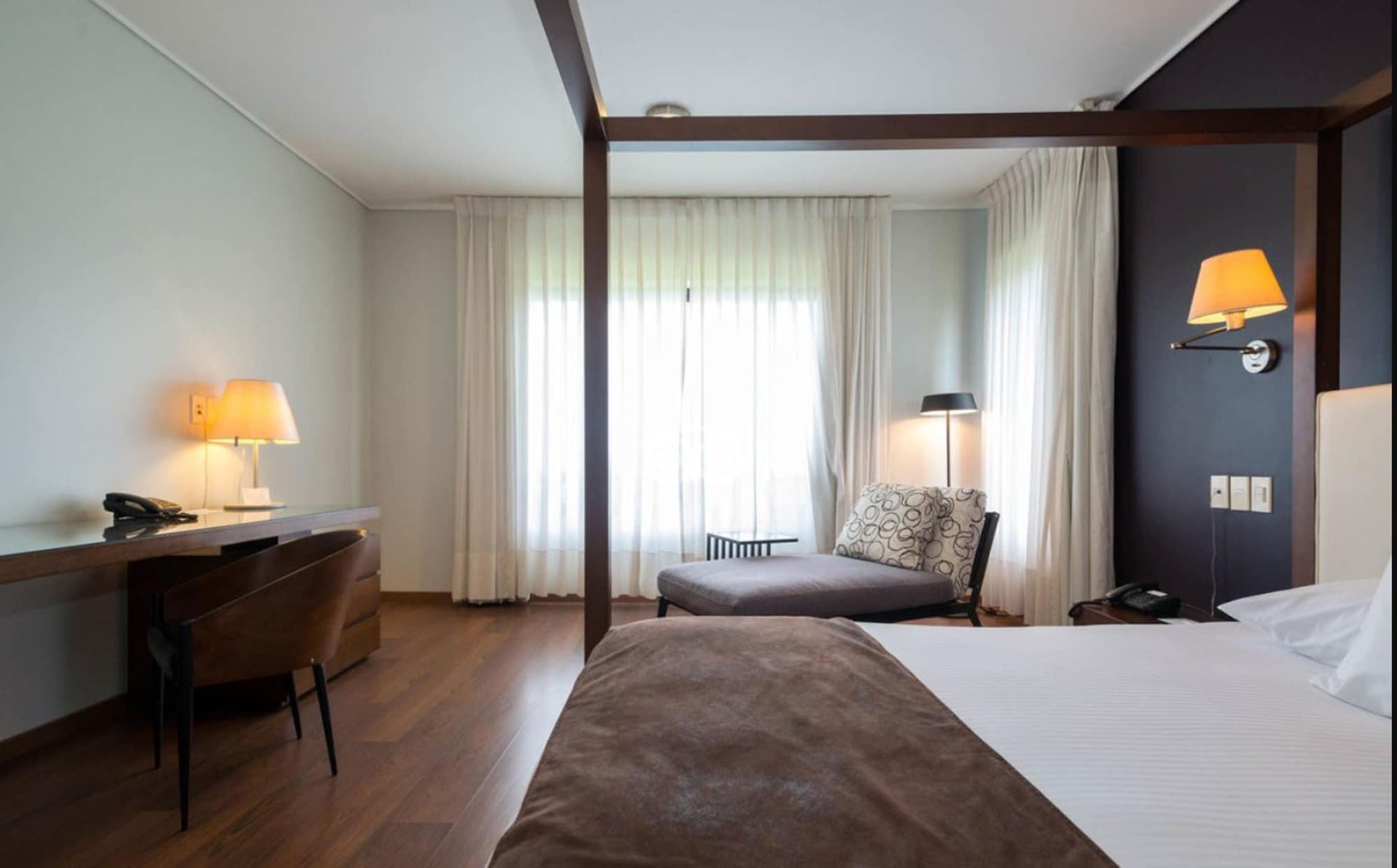 Regency Park Hotel