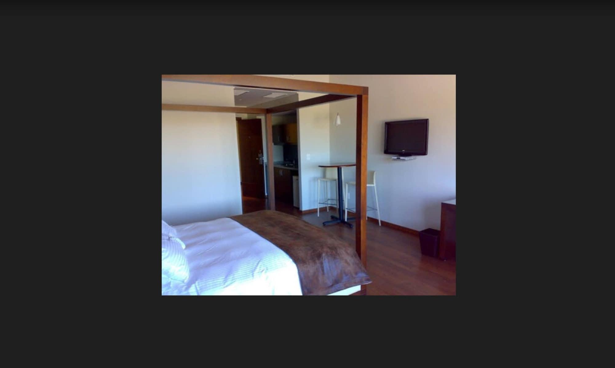 Regency Park 4*