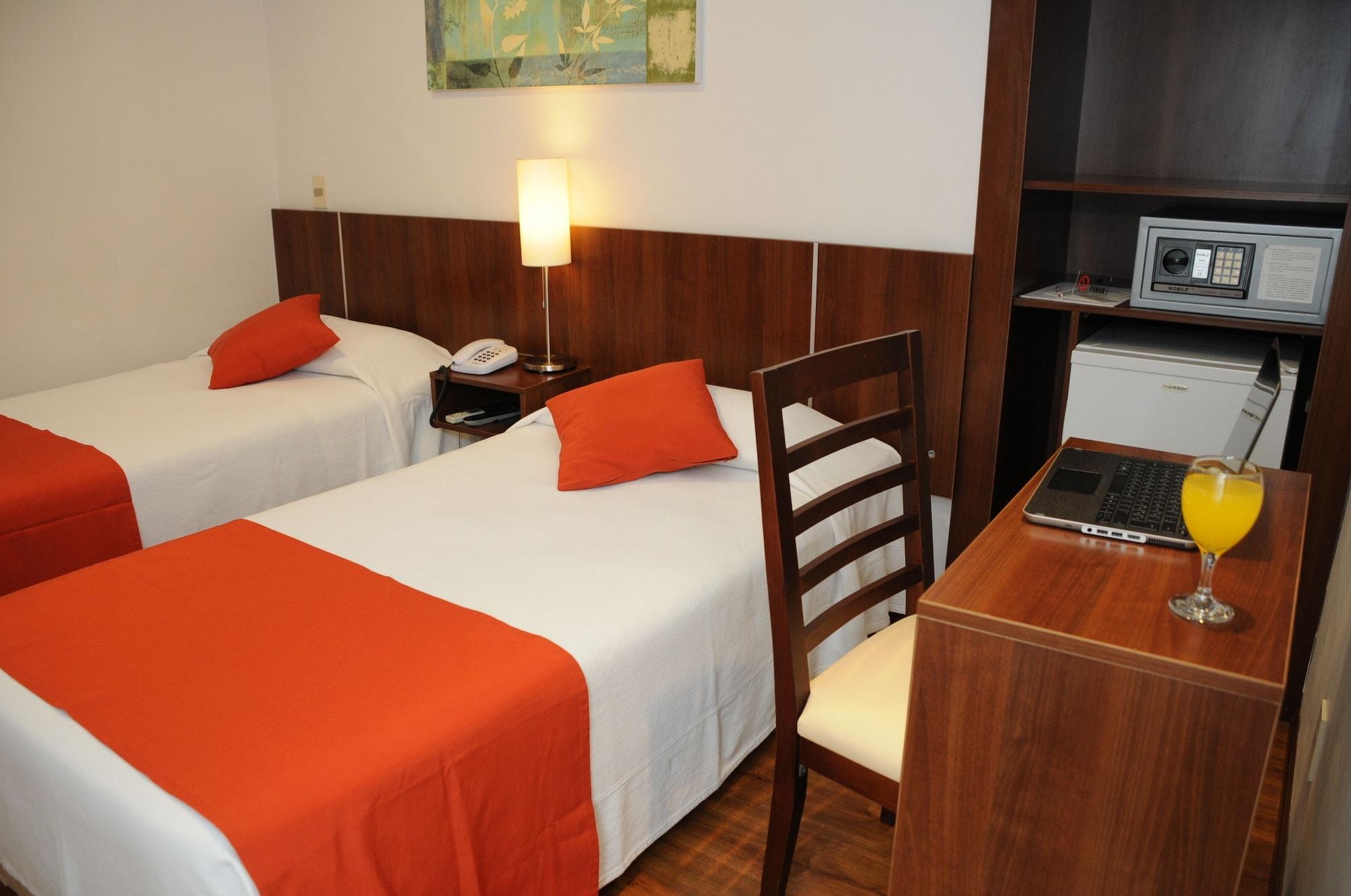 Hotel California 3*