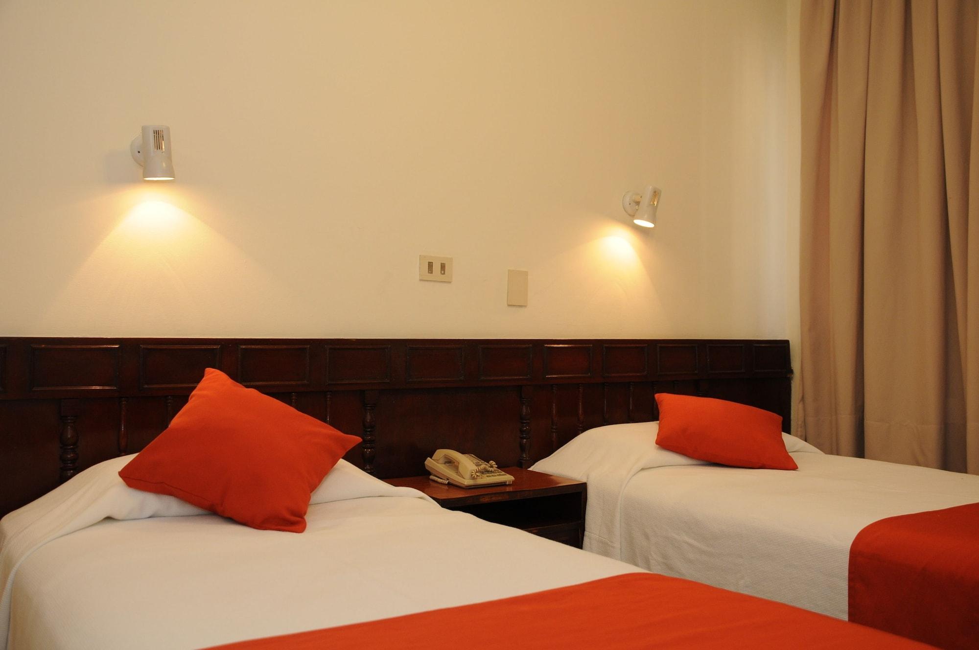 California 3* Montevideo