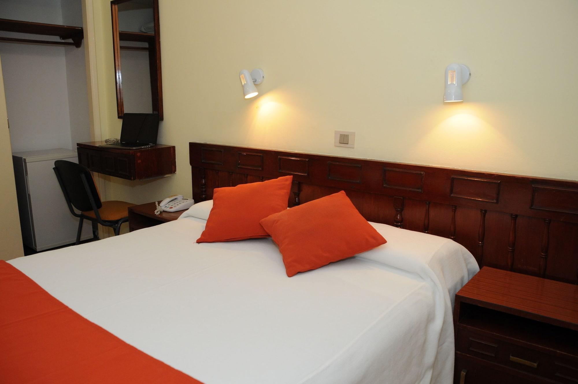 Hotel California 3*
