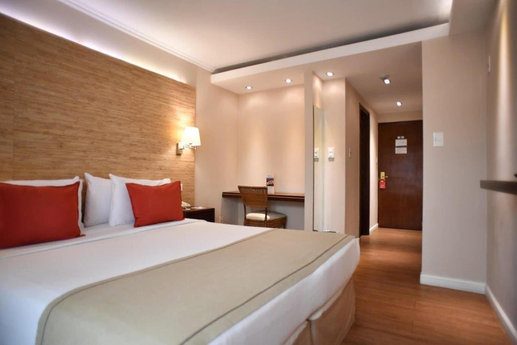Hotel Pedro Figari Boutique 4*