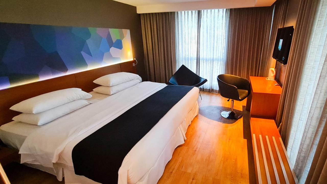 Hotel Bit Design