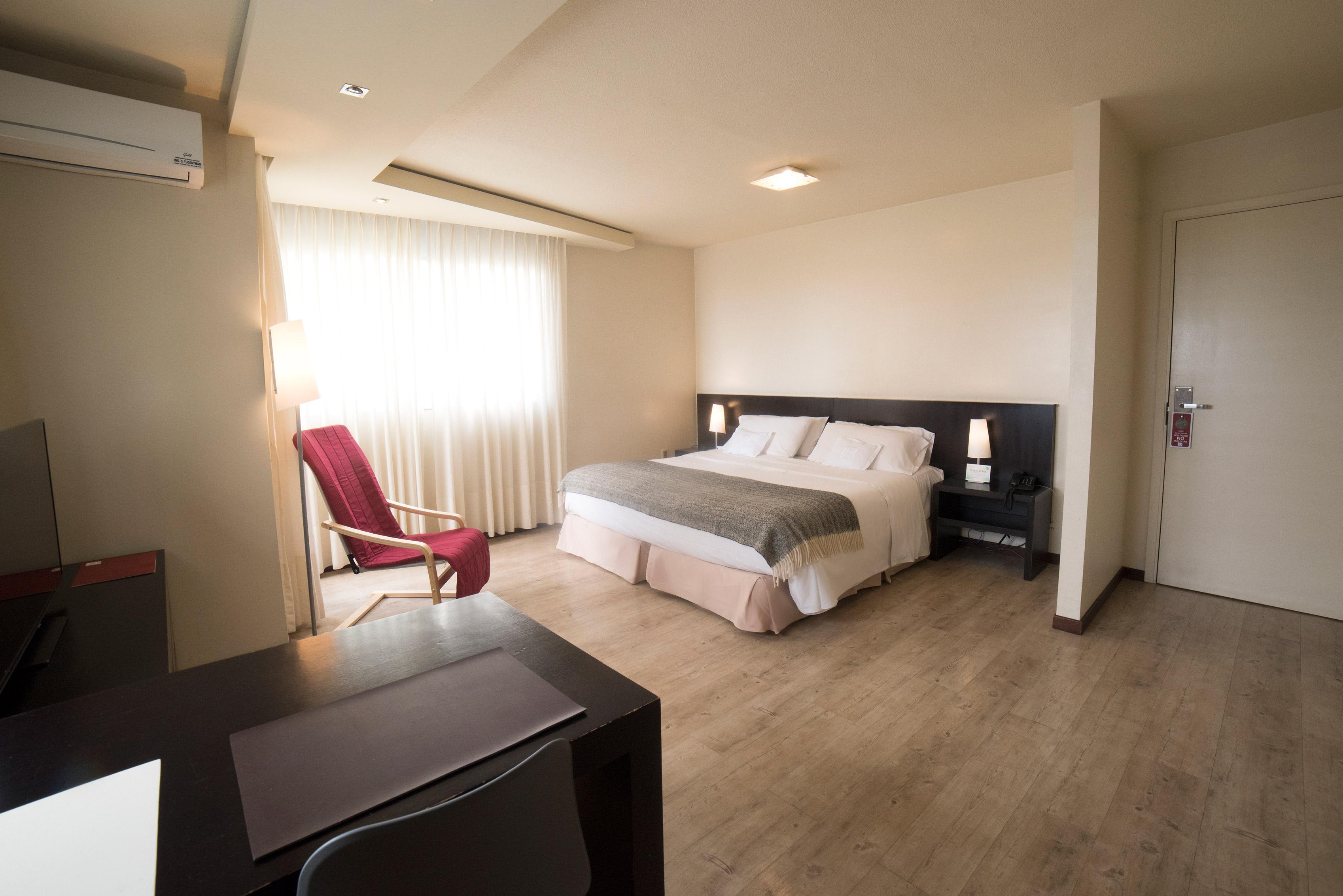 27 Hotel Montevideo