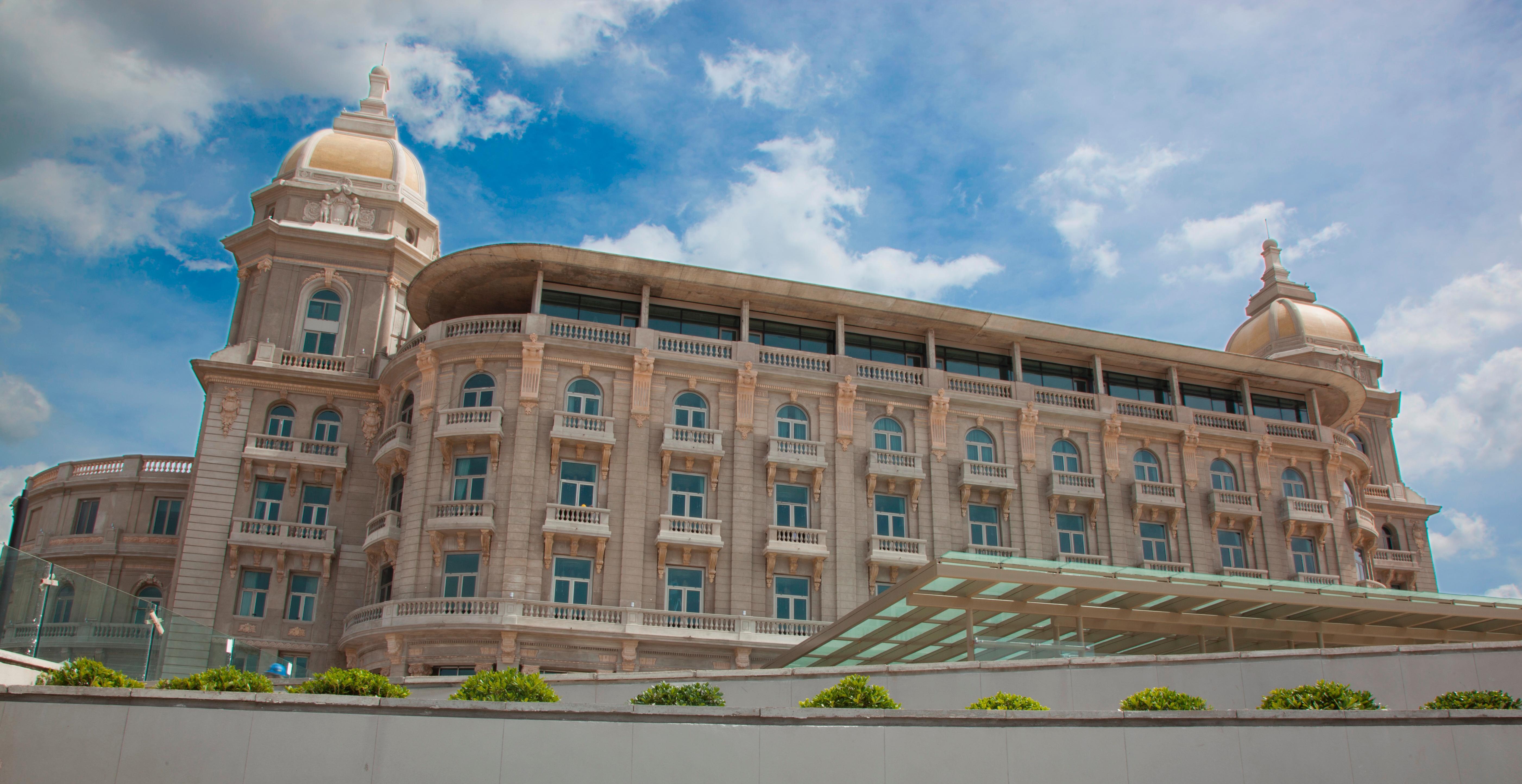 Sofitel Casino Carrasco&spa Hotel 5*