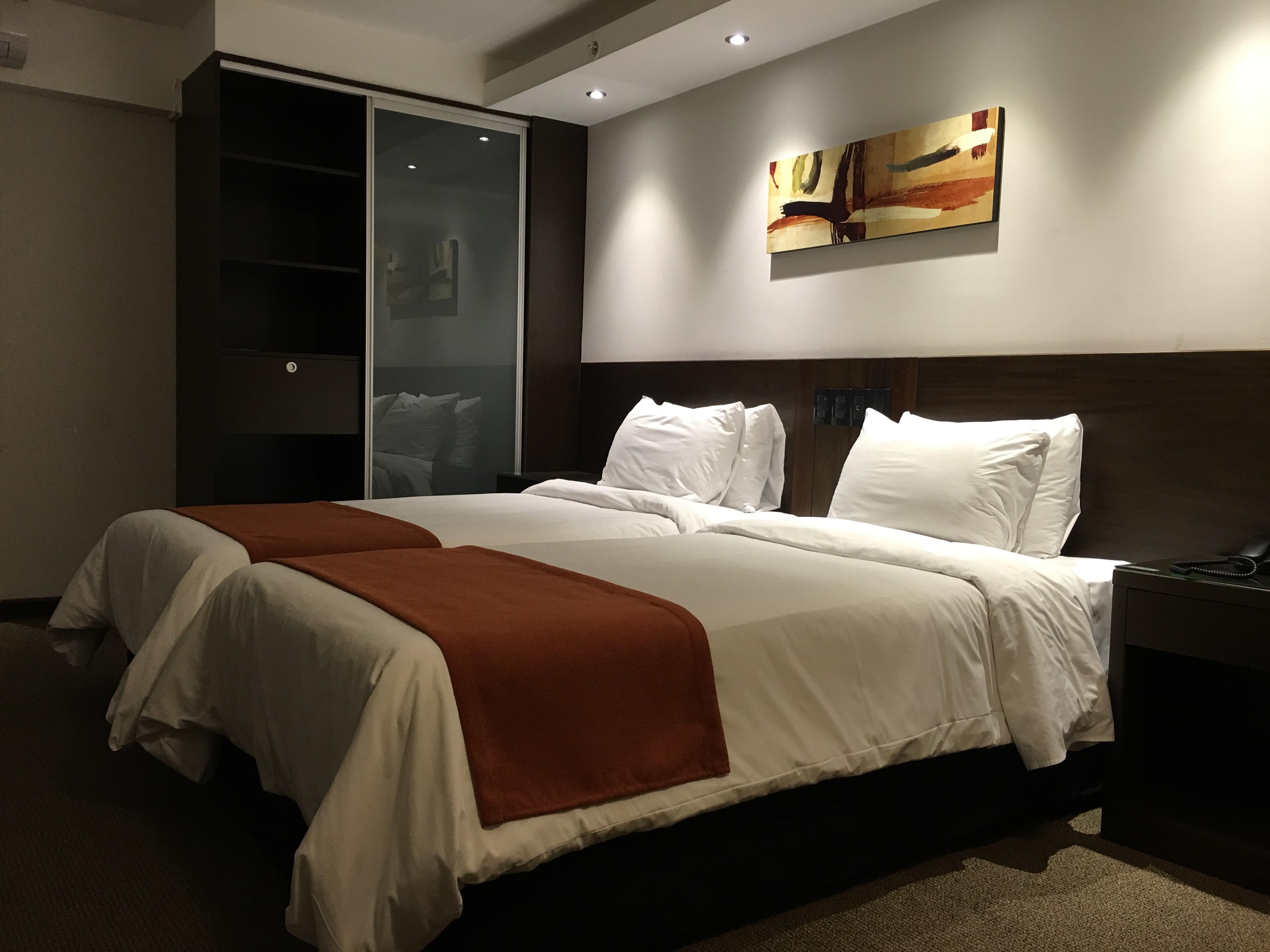 Crystal Tower 4* Montevideo