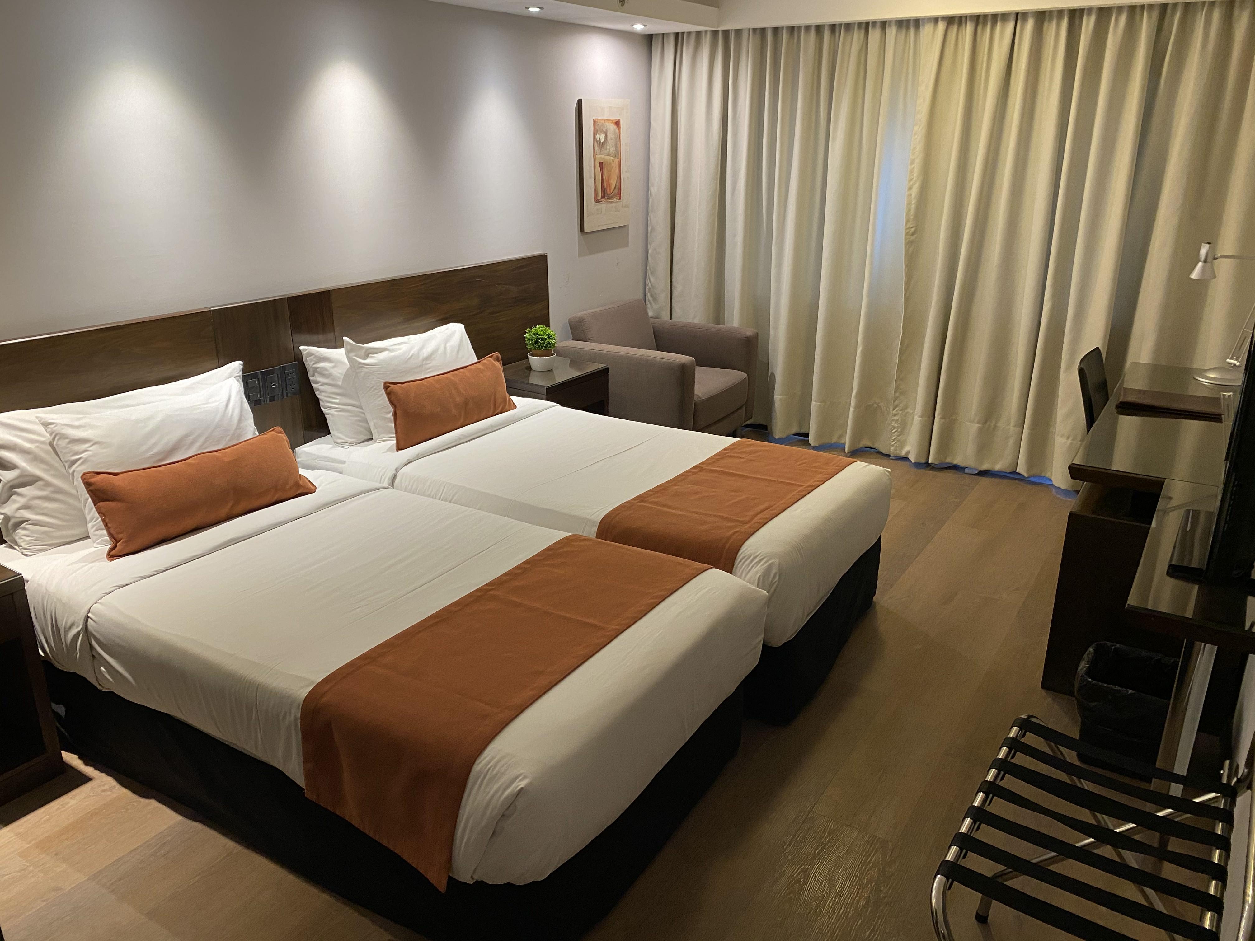 Crystal Tower 4* Montevideo