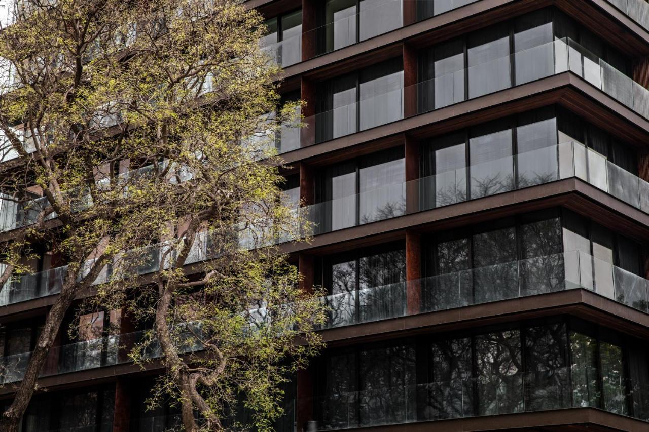 - Leading Of The World Hotel