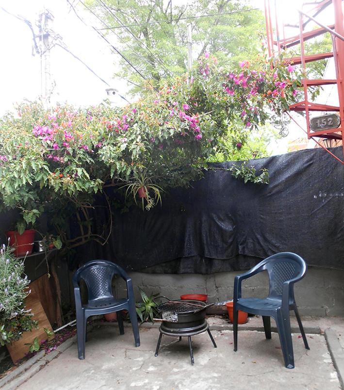 Homestay Puerto Del Buceo, En Apartamento Compartido