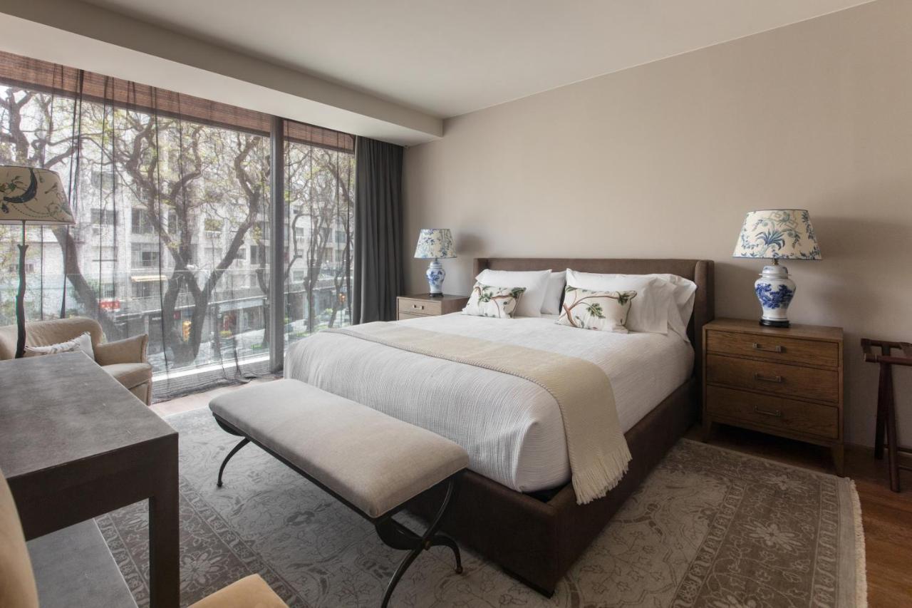 - Leading Of The World Hotel