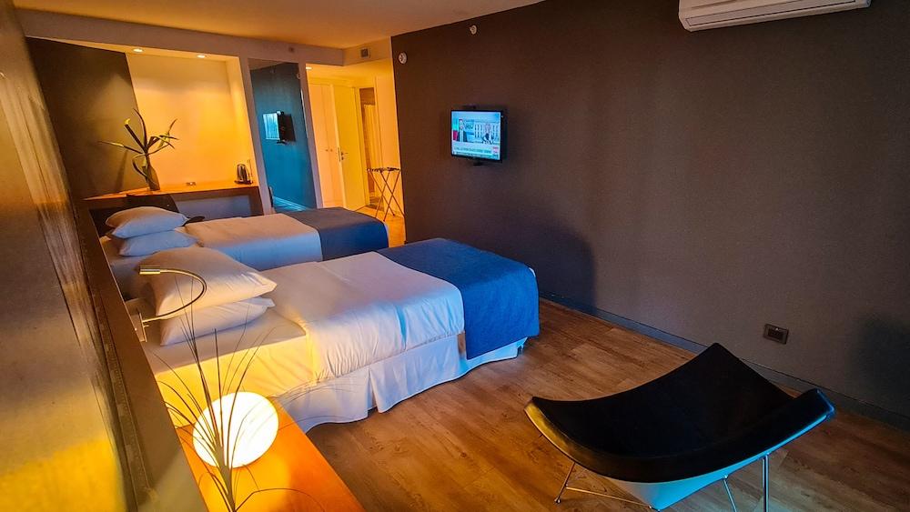 Hotel Bit Design
