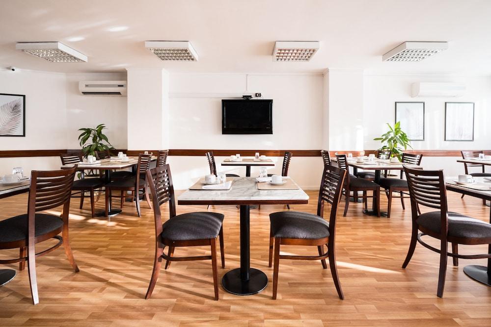 Hotel Alfa - 4*