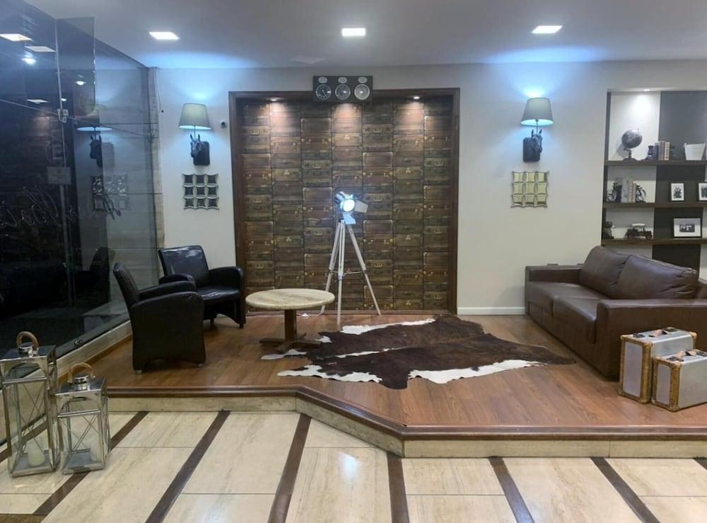 Hotel Alvear 3*