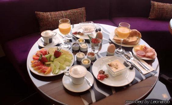 Axsur Design Hotel 4*