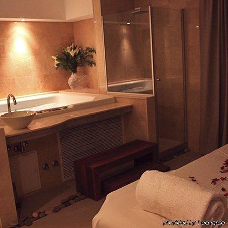 Axsur Design 4* Montevideo