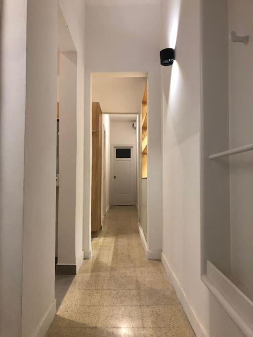 Stylish With Balcony Cozy In Excellent Location