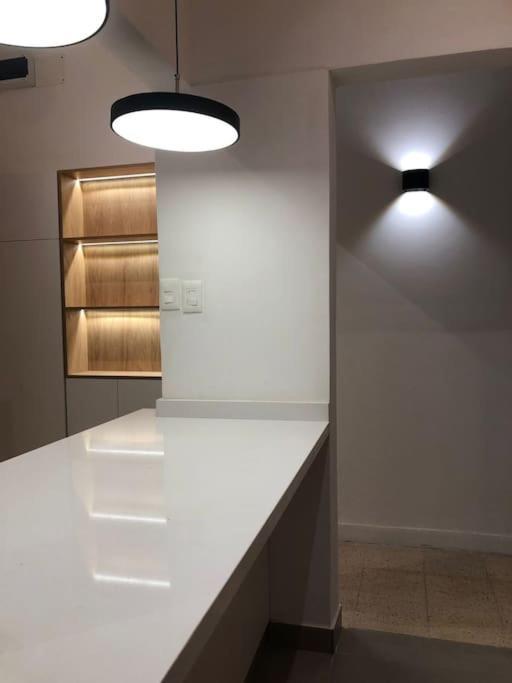 Stylish With Balcony Cozy In Excellent Location Apartment