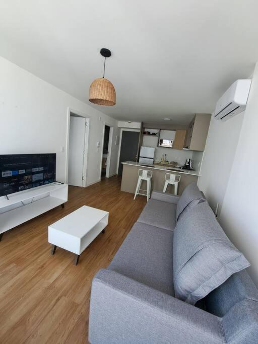 Apartamento 4 Personas, Nuevo, Centrico Montevideo