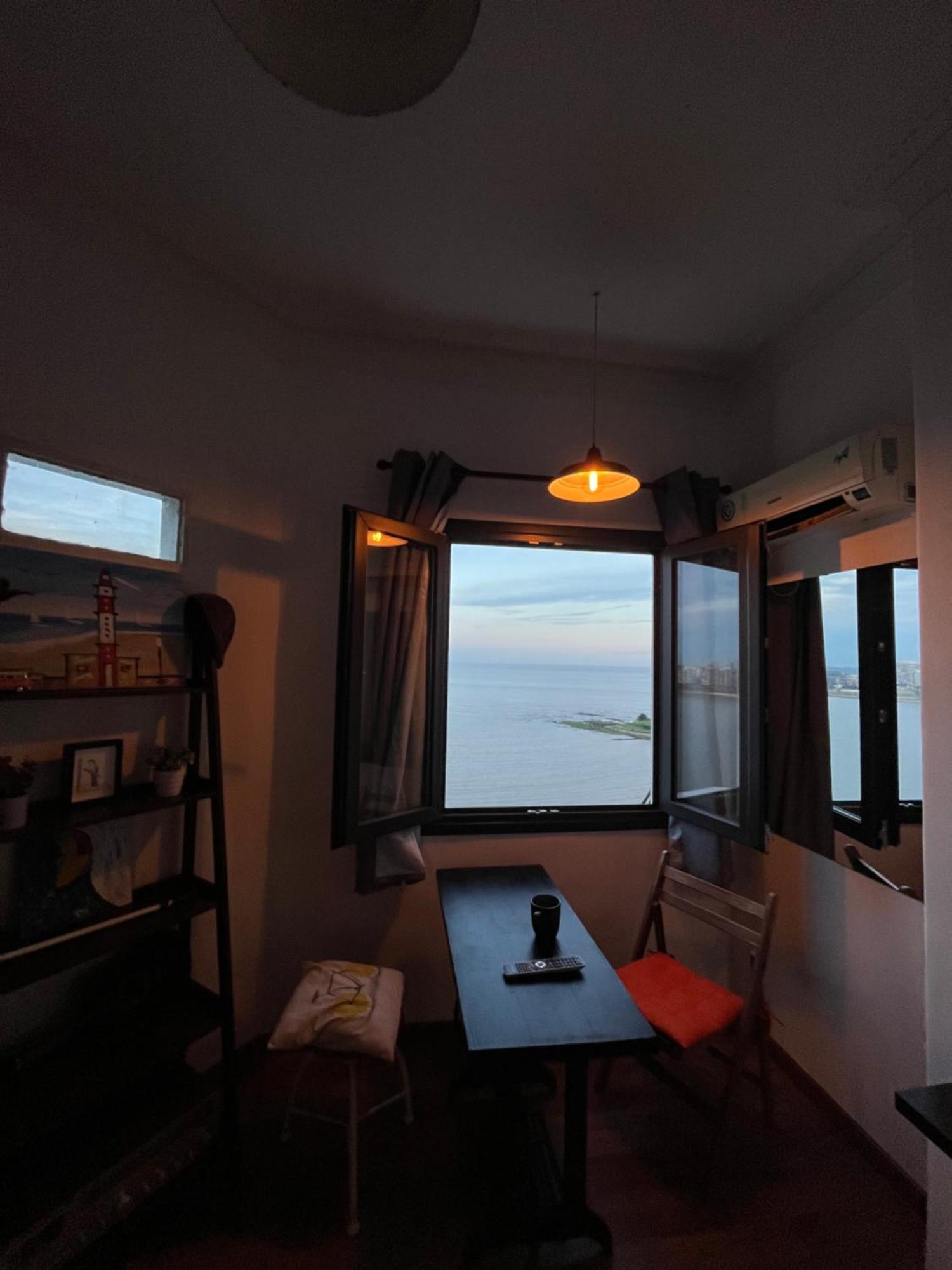 Apartamento Hermoso Apto Frente Al Mar. Montevideo