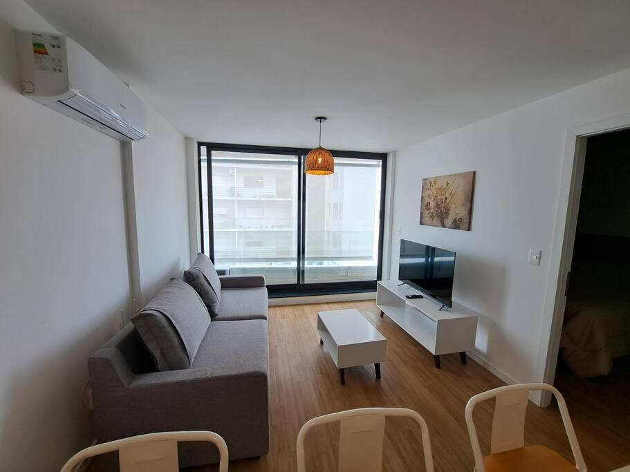 4 Personas, Nuevo, Centrico Montevideo