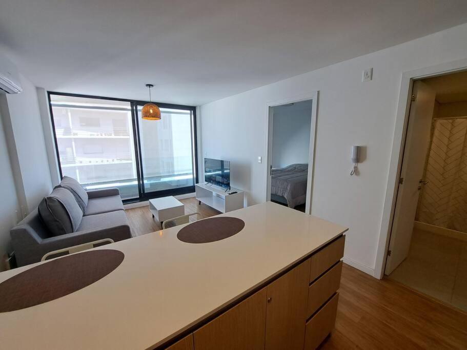 4 Personas, Nuevo, Centrico Apartamento Montevideo