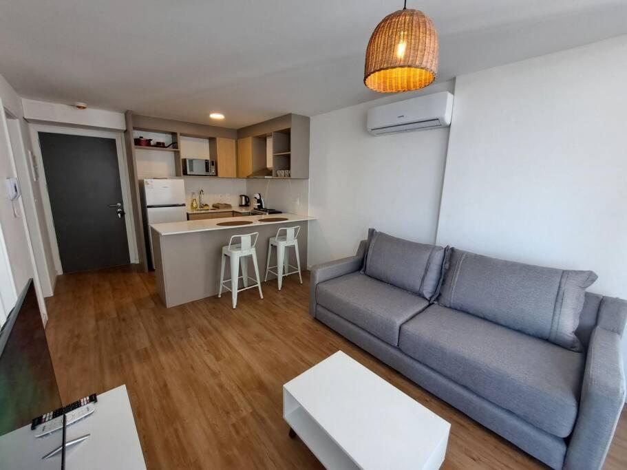 Apartamento 4 Personas, Nuevo, Centrico Montevideo