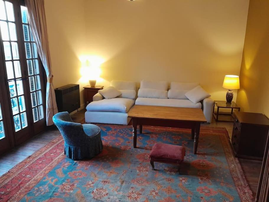 Apartamento De Estilo En Edificio Patrimonial *