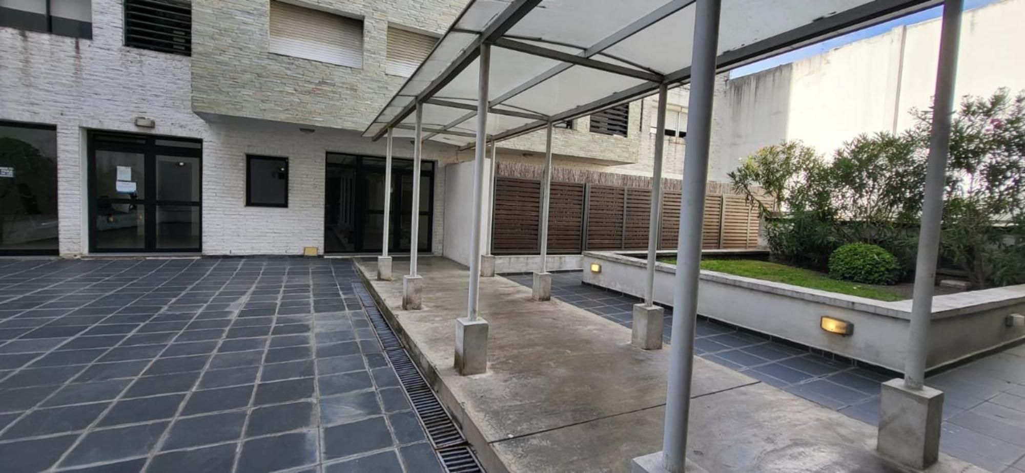 Apartamento Amplio En Pocitos