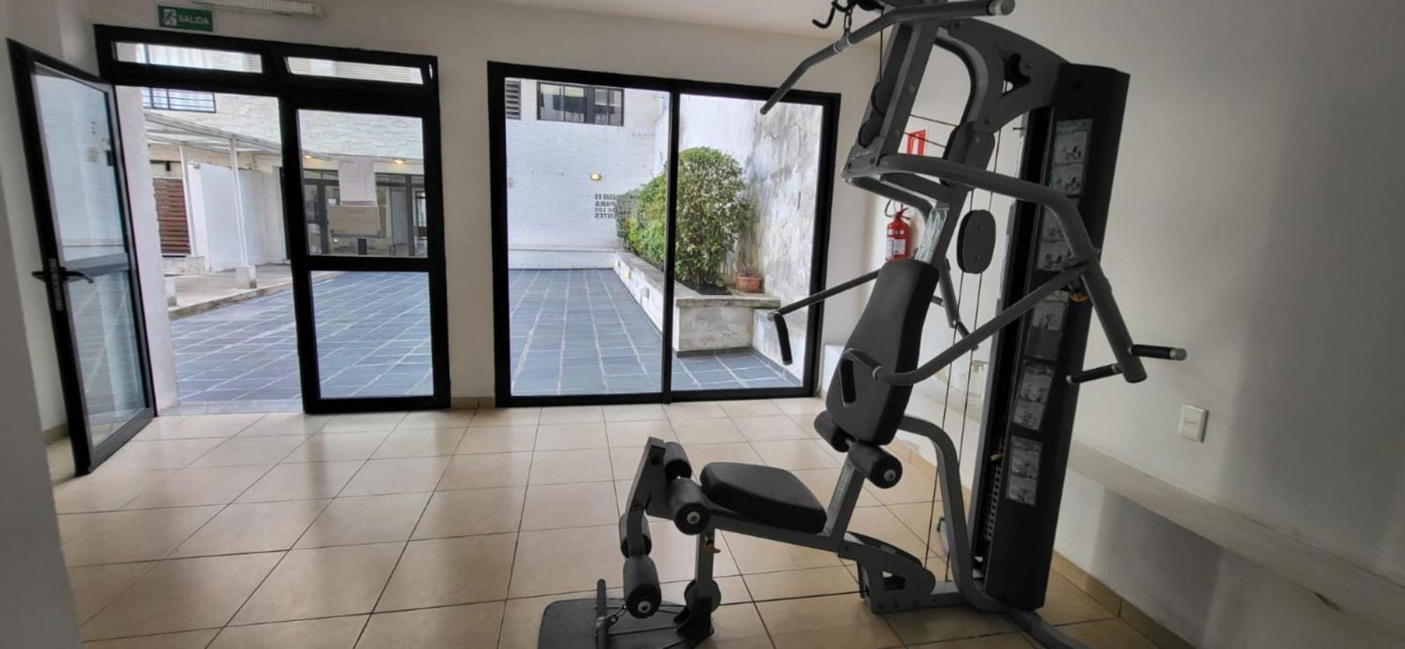 Apartamento Amplio En Pocitos Montevideo