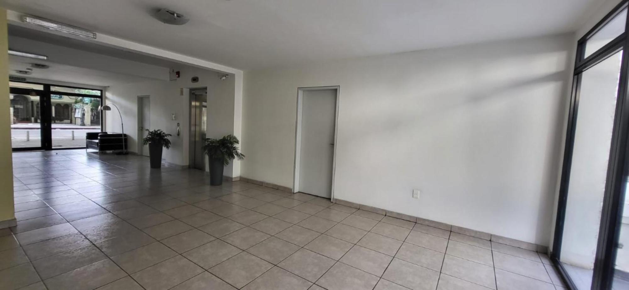 Amplio En Pocitos Apartamento