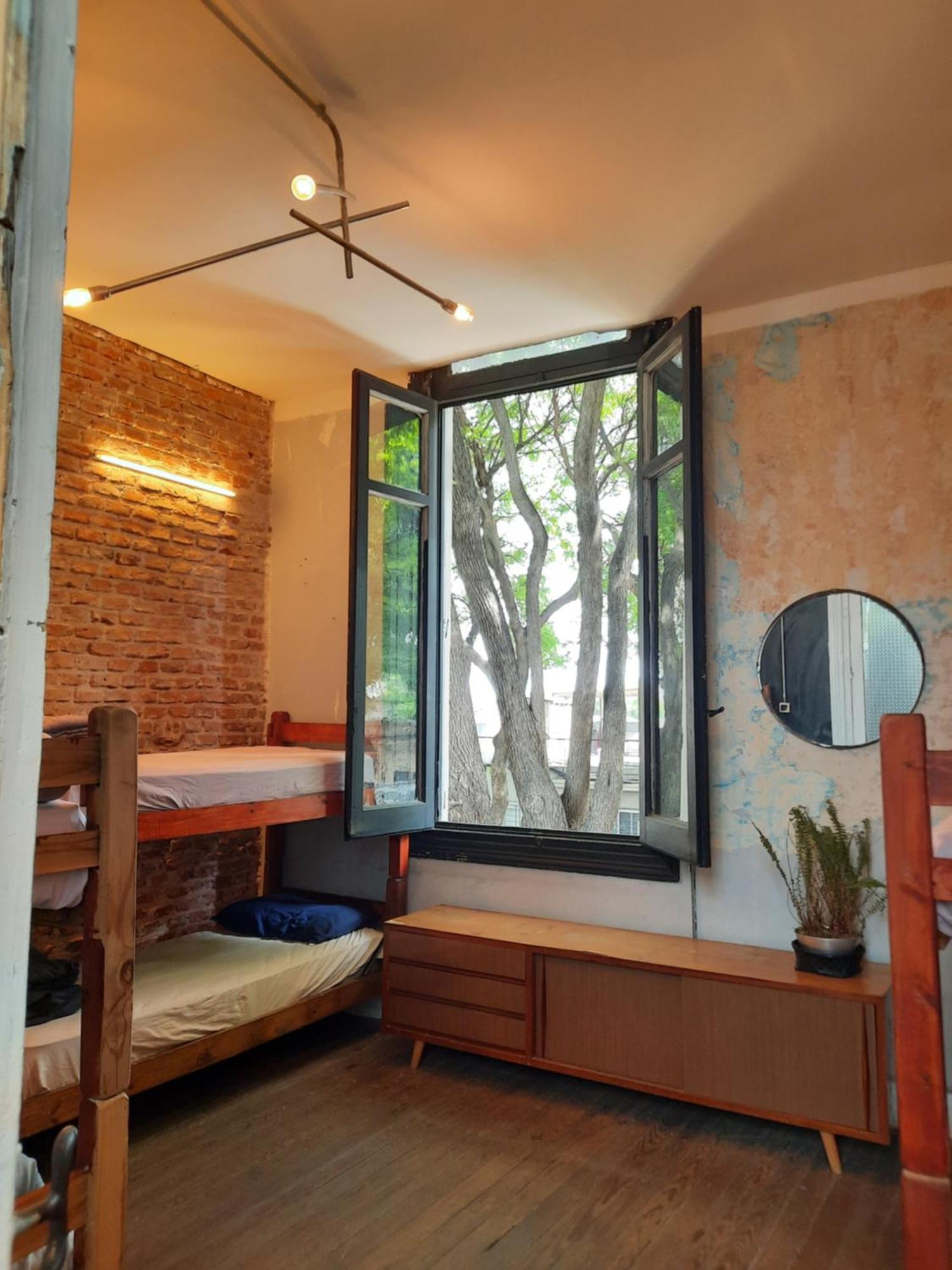 Casa Mutante Hostal *