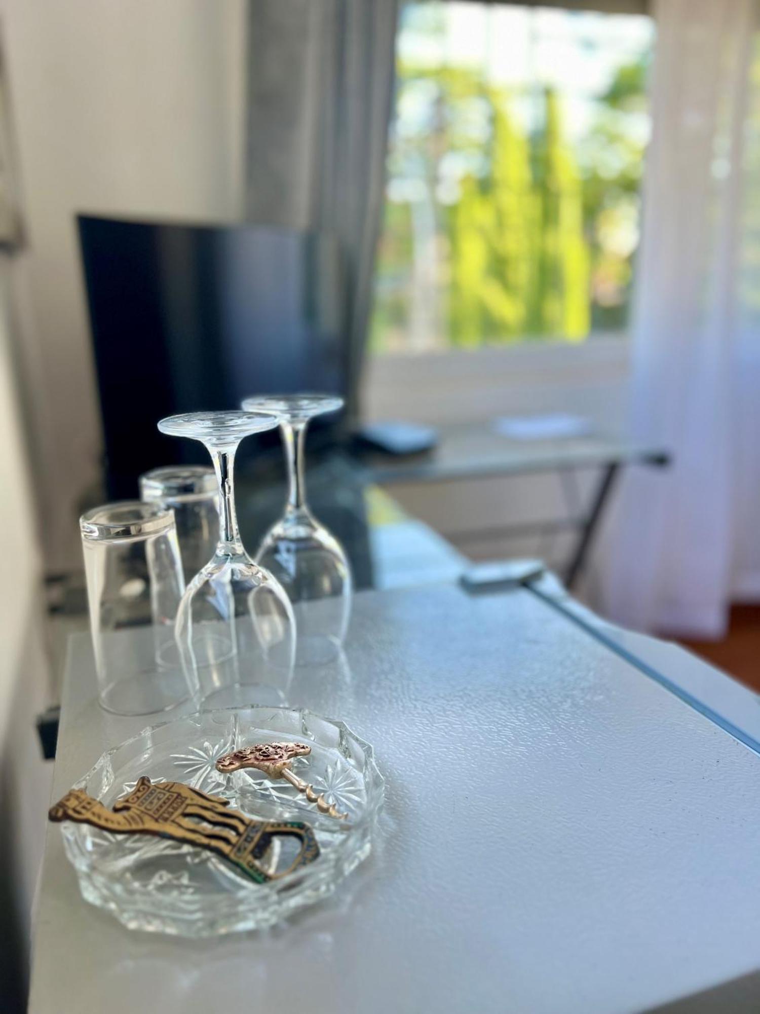 Apartamento Habitacion En Carrasco, Cerca Del Aeropuerto *