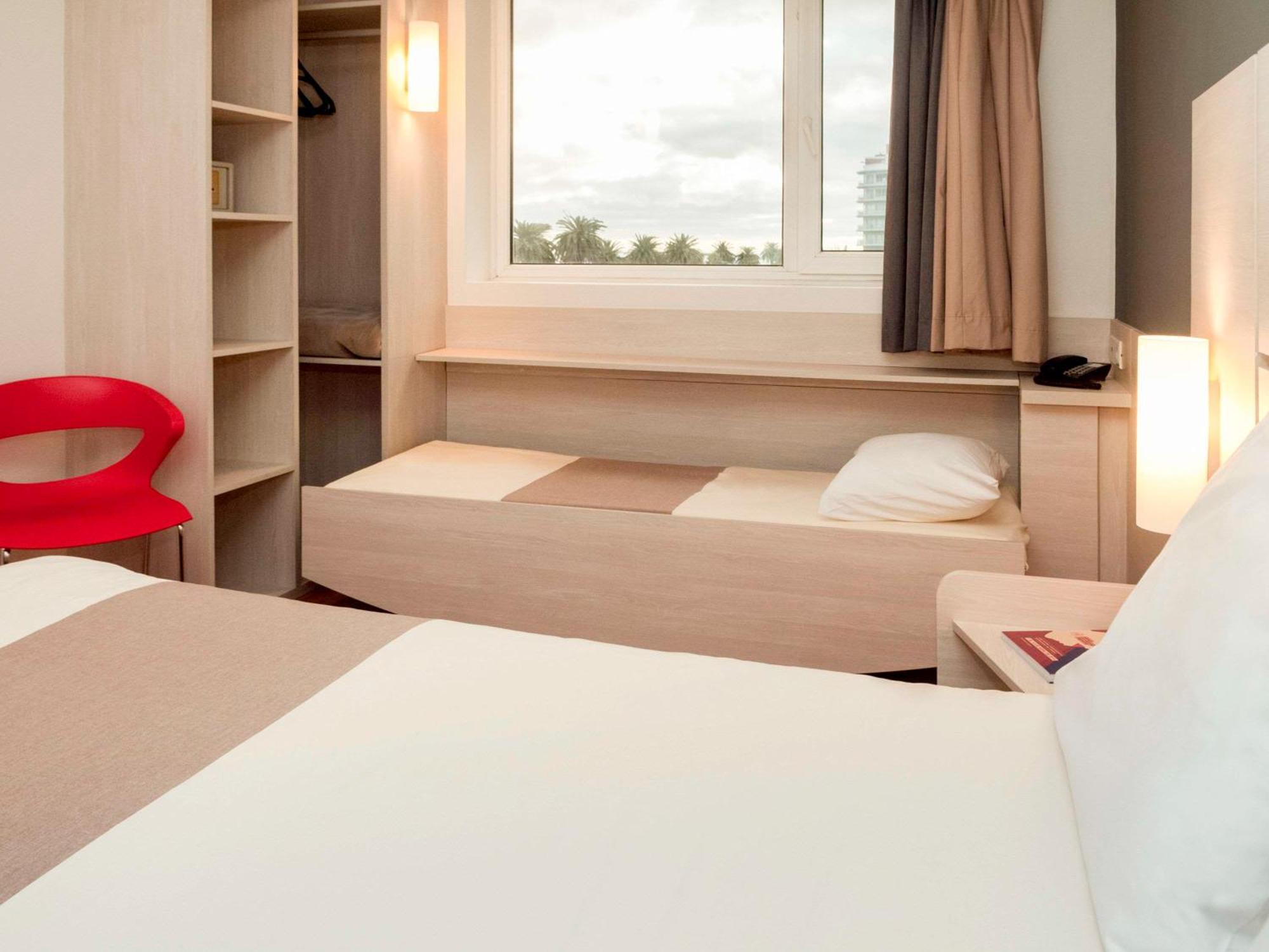Ibis Rambla 3*