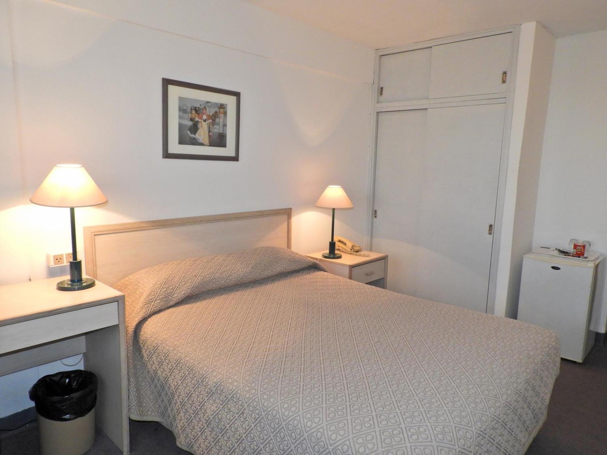 Hotel Tres Cruces Montevideo
