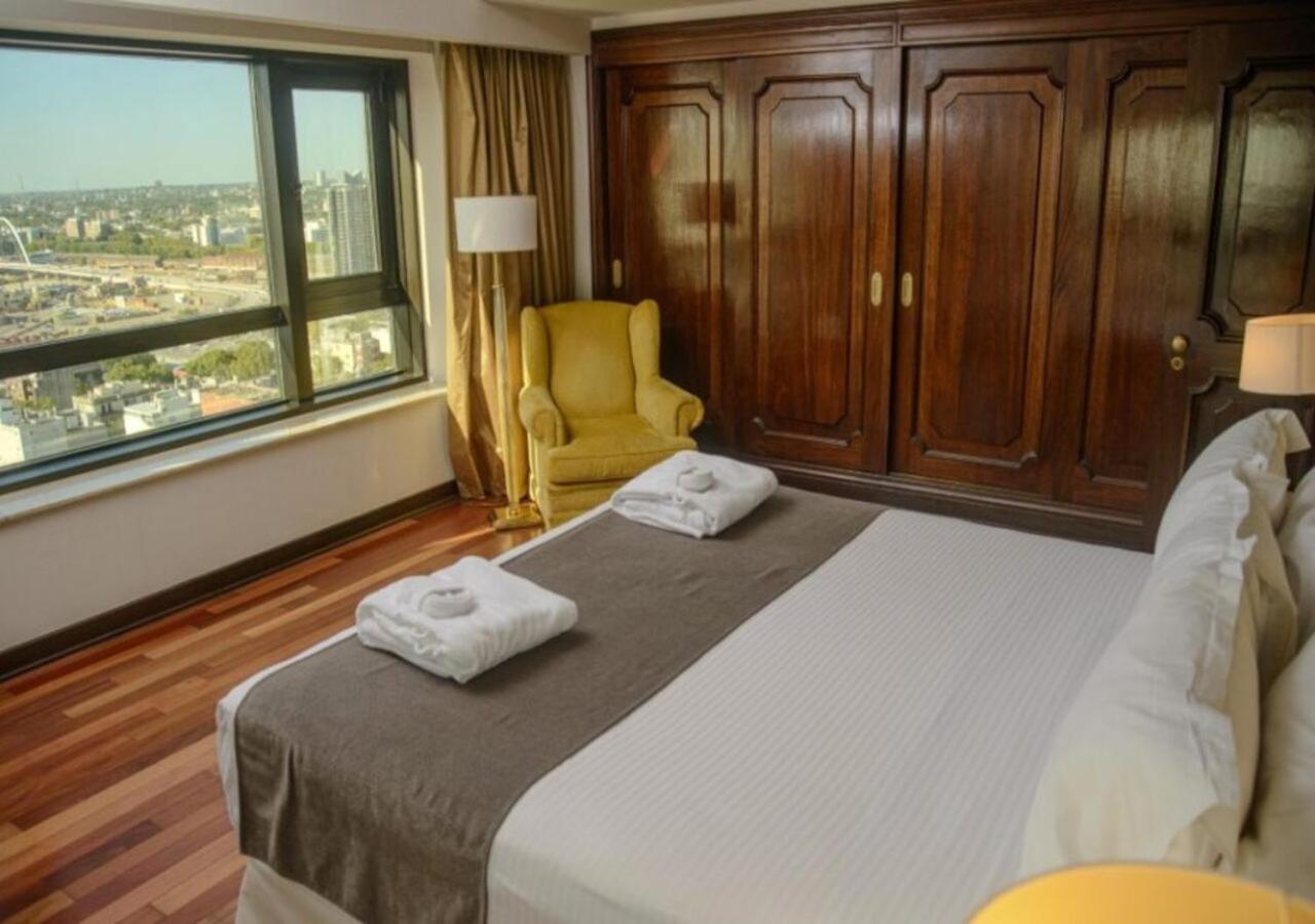 Radisson Victoria Plaza 5*